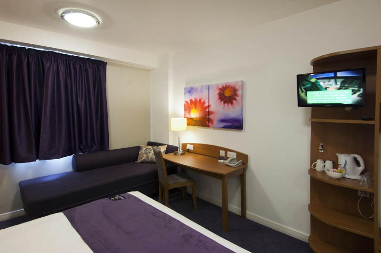 Premier Inn South Mimms/Potters Bar Bilik gambar